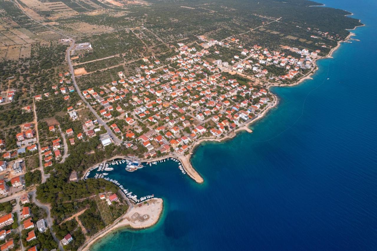 Apartments By The Sea Mandre, Pag - 3084 Kolan Exterior photo