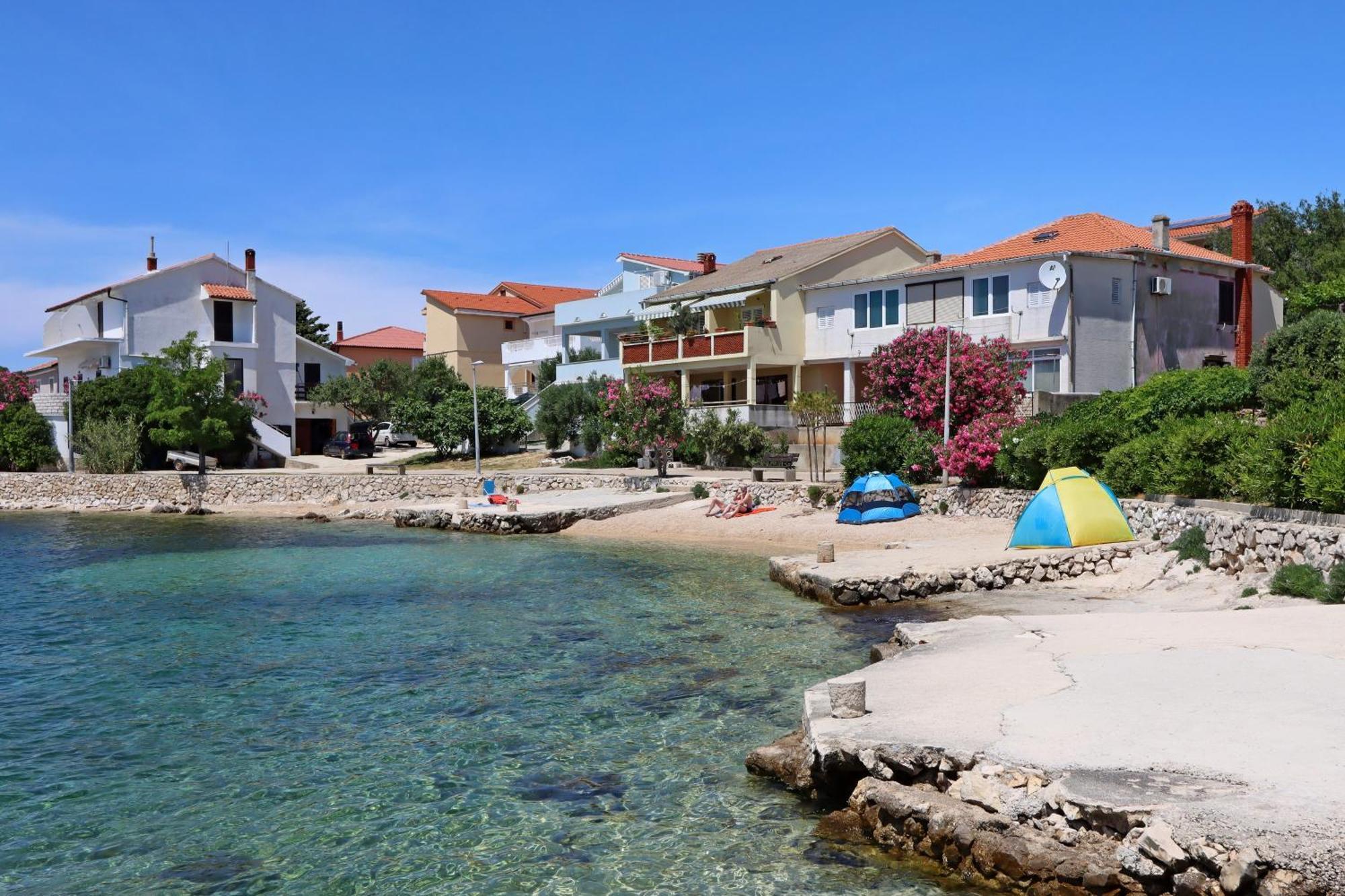 Apartments By The Sea Mandre, Pag - 3084 Kolan Exterior photo